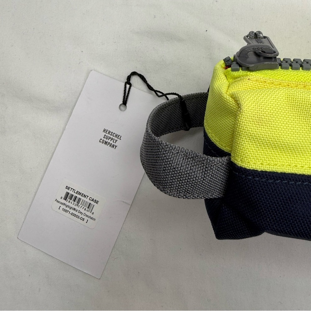 Herschel Peacoat Highlight Mid Grey Crosshatch Settlement Case - Picture 3 of 15
